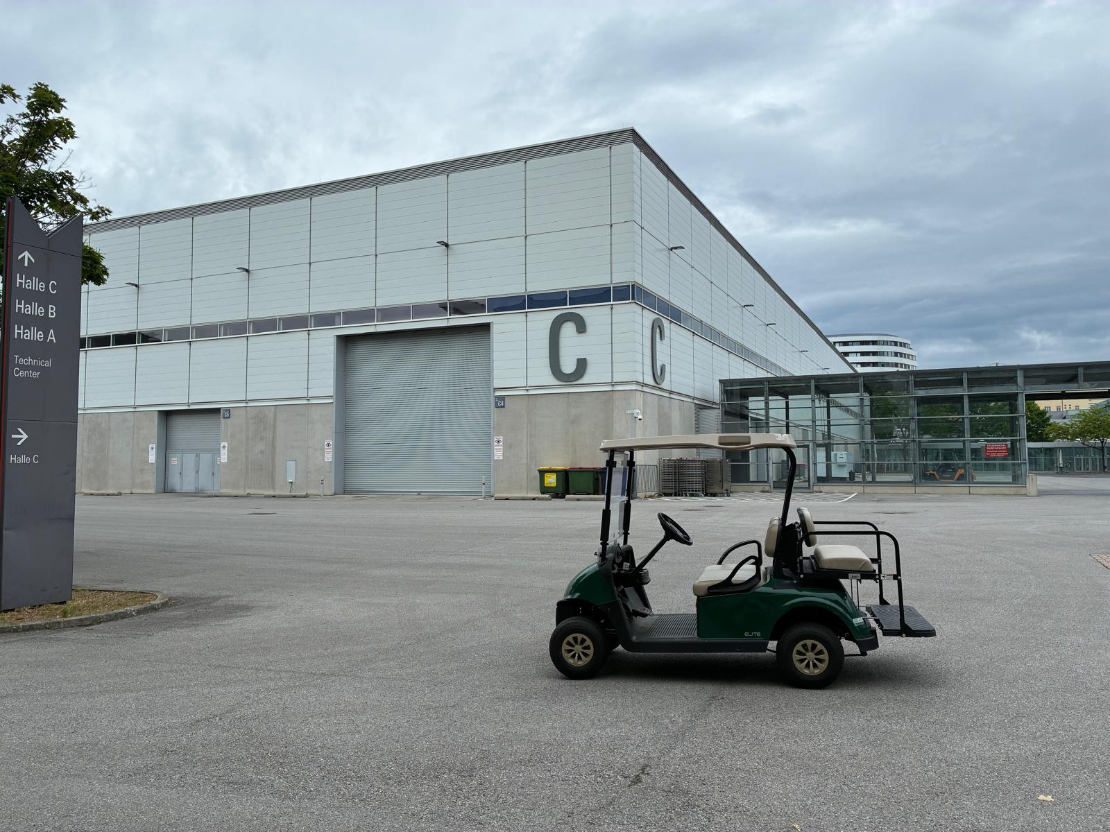E-Z-GO Cart bei der Messe